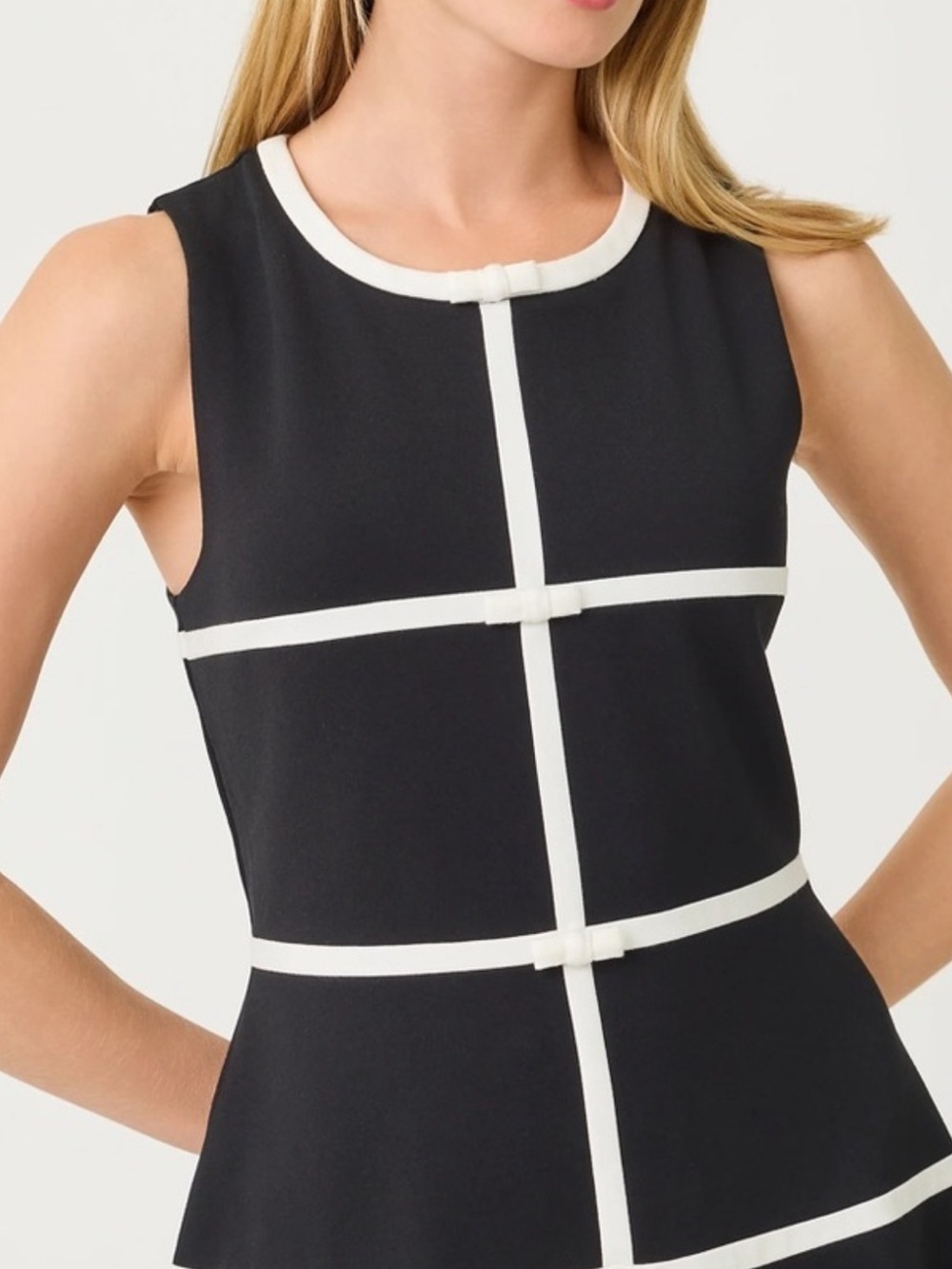 Black Sleeveless Contrast-Trim Mini Dress